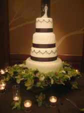 Hilton La Jolla Torrey Pines Wedding Cake